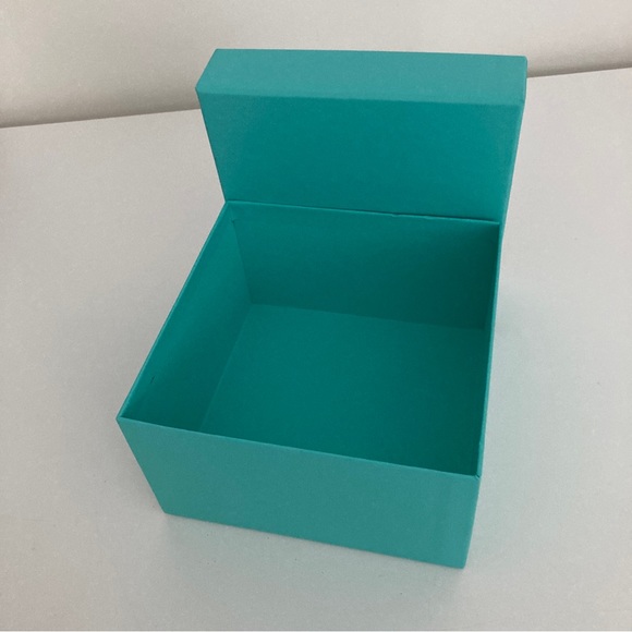 TIFFANY & CO. Authentic empty box - Picture 7 of 7